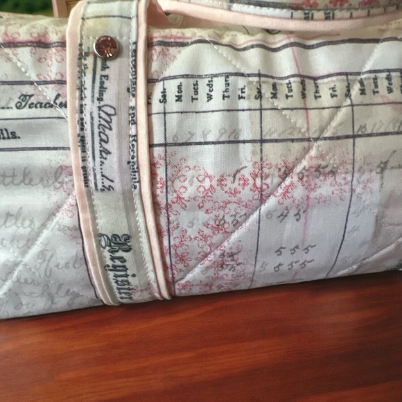 Handmade Quilted Toiletry/Makeup Bag - Two Zipper Pulls, Lined, Designer Fabric - Picture 5 of 8